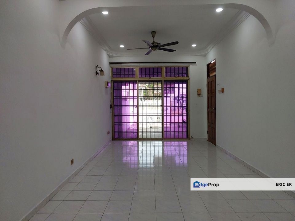 Taman Puteri Wangsa, Ulu Tiram. Single Storey Terrace House For Sale, Johor, Ulu Tiram