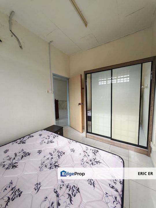 Taman Bukit Jaya, Ulu Tiram. 1.5 Storey Terrace House For Sale ( Renovated & Nice unit), Johor, Ulu Tiram