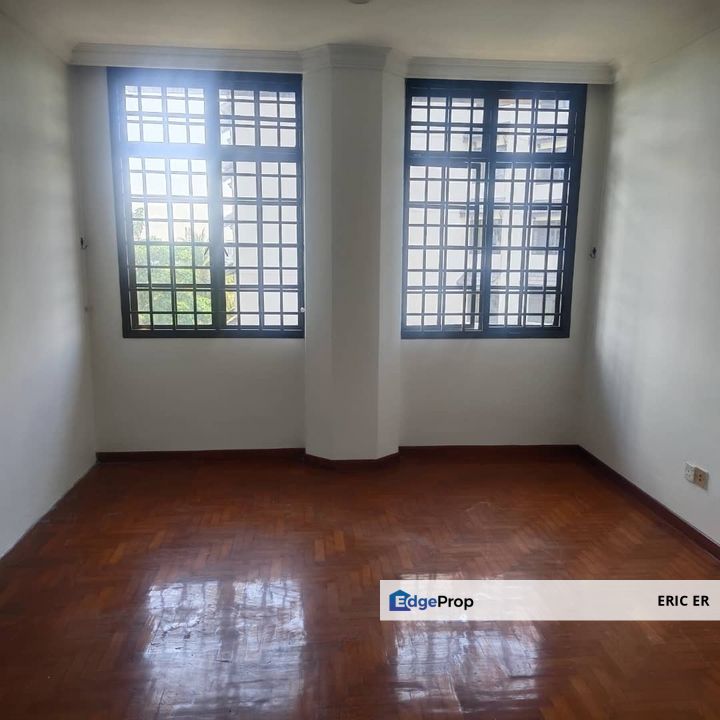 Stulang View Condominium, Johor Bahru. 3 Bedrooms For Sale, Johor, Johor Bahru