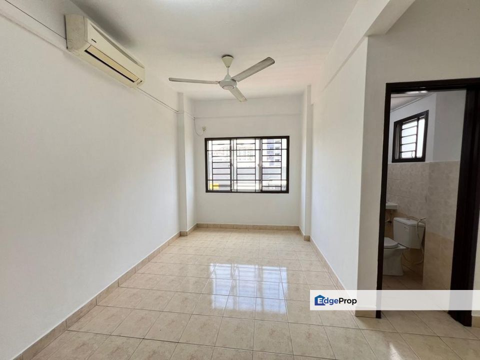 Bayu Puteri 3 Apartment, Permas Jaya 3 Bedrooms For Sale, Johor, Johor Bahru