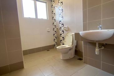 Opulenia @ Denai Alam