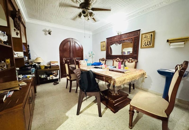 Seksyen 4, Shah Alam