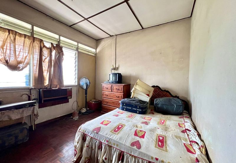 Seksyen 10, Shah Alam