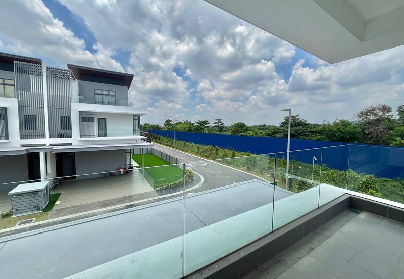 Broadleaf Residences, Hometree