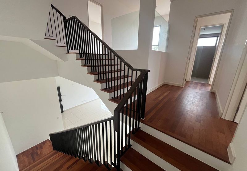 Broadleaf Residences, Hometree