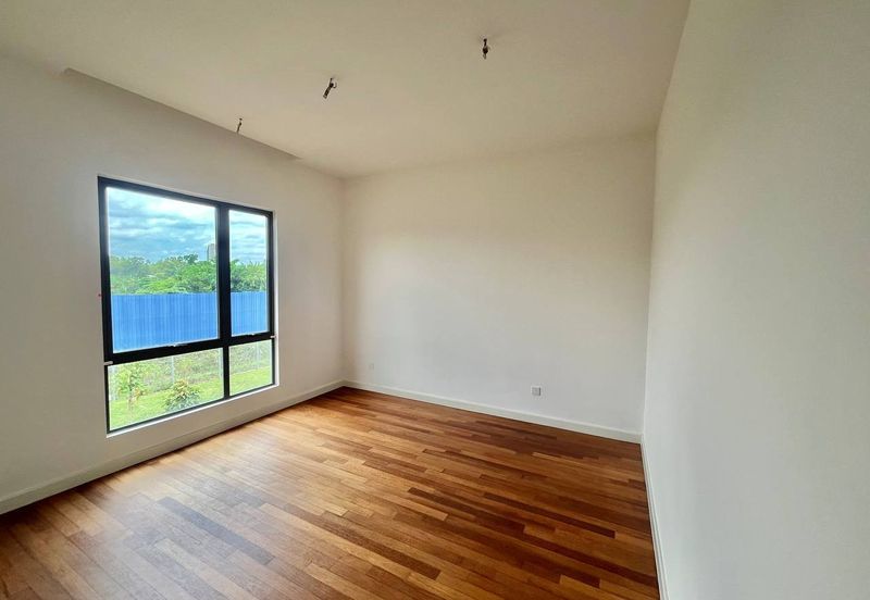 Broadleaf Residences, Hometree