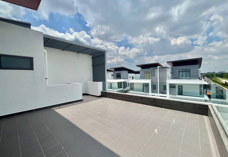 Broadleaf Residences, Hometree