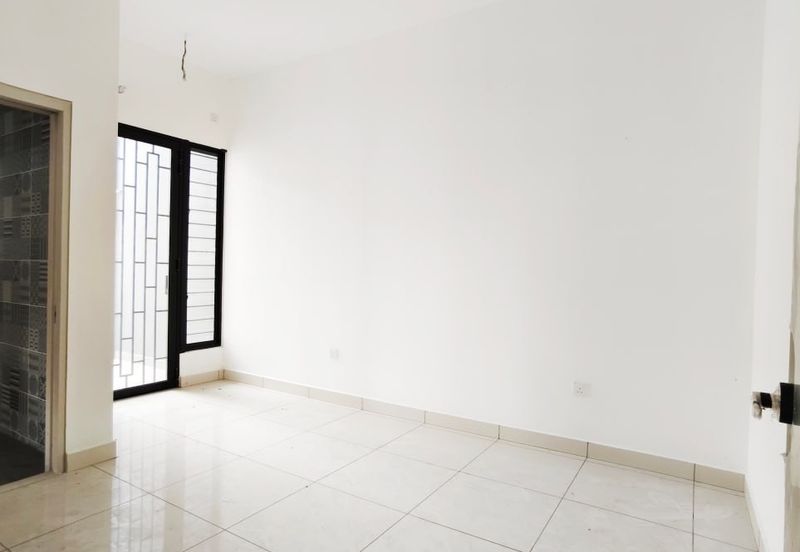 Elmina Green Three @ City of Elmina