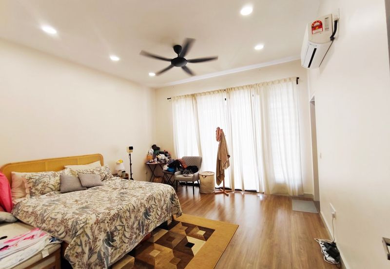 Elmina Green Three @ City of Elmina