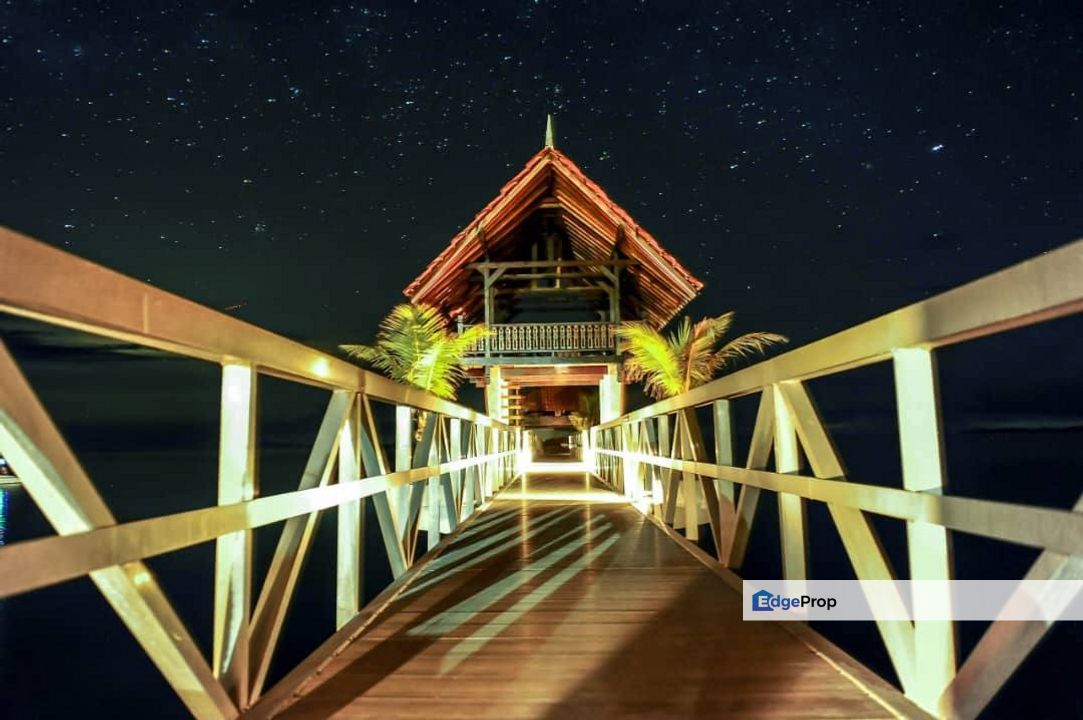 15 Acre Land With 49 Room Resort @ Pulau Tioman , Pahang , Malaysia, Pahang, Kuala Rompin