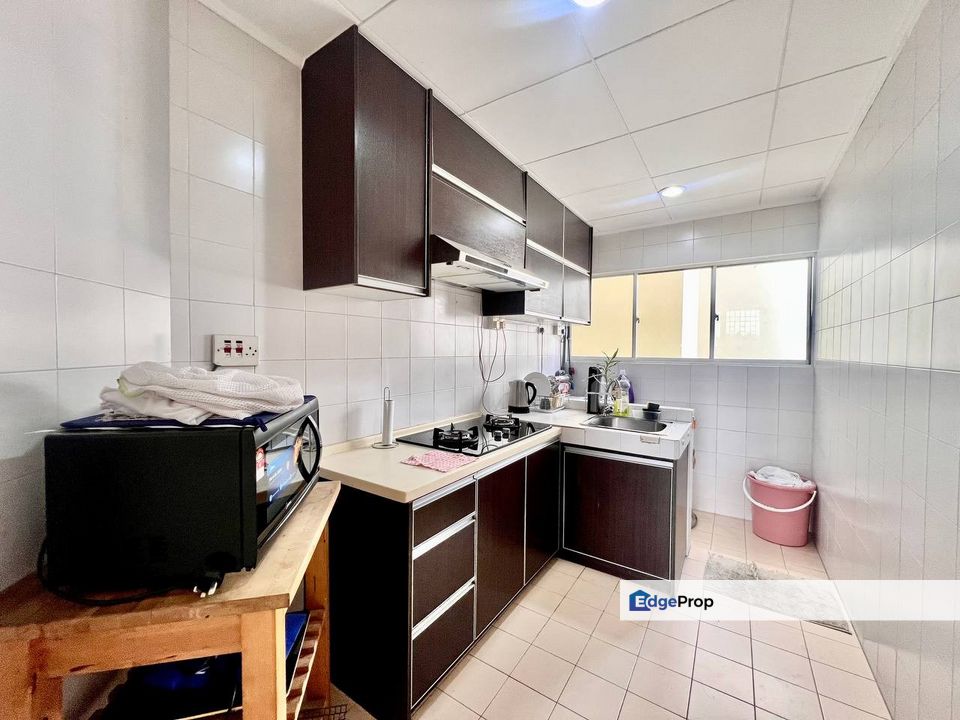 TIVOLI VILLAS CONDOMINIUM, BANGSAR (Block 6), Kuala Lumpur, Bangsar