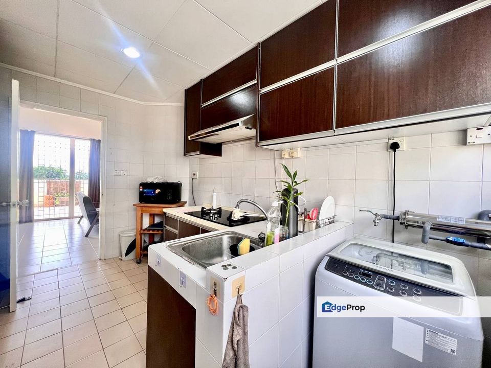 TIVOLI VILLAS CONDOMINIUM, BANGSAR (Block 6), Kuala Lumpur, Bangsar