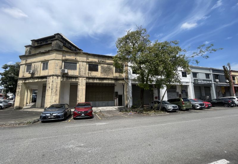 Corner Unit - 2 Storey Link Factory Freehold Kemuning Utama, Seksyen 33, Bukit Rimau, Sri Muda, Shah Alam