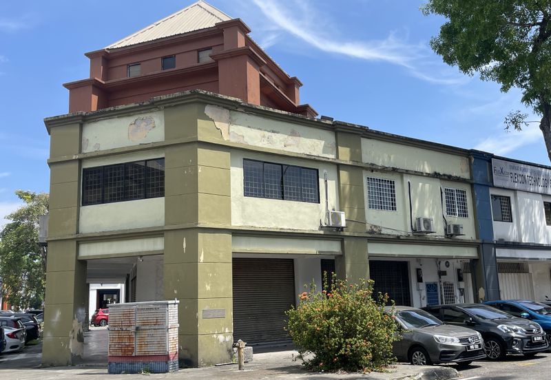 Corner Unit - 2 Storey Link Factory Freehold Kemuning Utama, Seksyen 33, Bukit Rimau, Sri Muda, Shah Alam