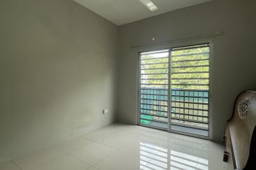 TAMAN GERBANG LAHAT BISTARI