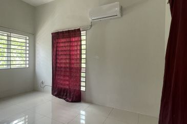 TAMAN GERBANG LAHAT BISTARI