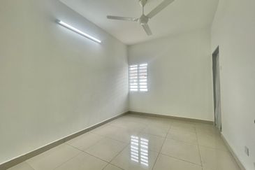 Tmn Klebang Perdana Double Storey House for Sale 