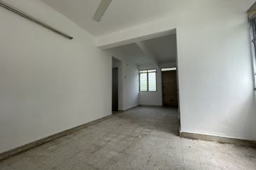 Tmn Cempaka Double Storey House for Sale