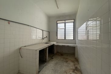 Tmn Cempaka Double Storey House for Sale