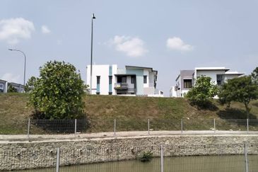 2 Storey Corner Lot, Setia Ecohill 2, Semenyih, Selangor