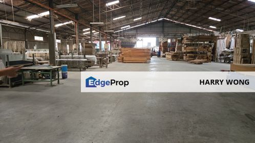 Balakong warehouse. Located in a quiet Cul de sac. Sharing premises with owner. Parking space, security available. 400 amp. High ceiling, Selangor, Cheras