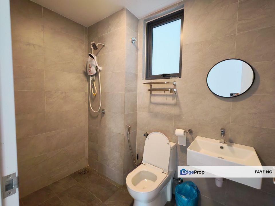 3 Room Fully Furnish Sunsuria Residential, Setia Alam Fully Furnish direct link to retail & Mall.  Multiple unit available, Selangor, Shah Alam