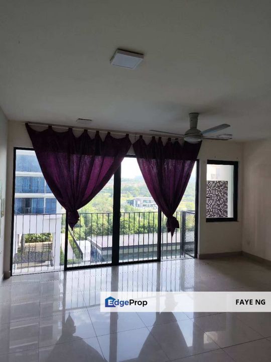 Below Market Trefoil Setia Alam Studio Partial Furnish Opposite of Setia City Mall, Strategic location, Center of Setia Alam RM240k only, Selangor, Setia Alam/Alam Nusantara