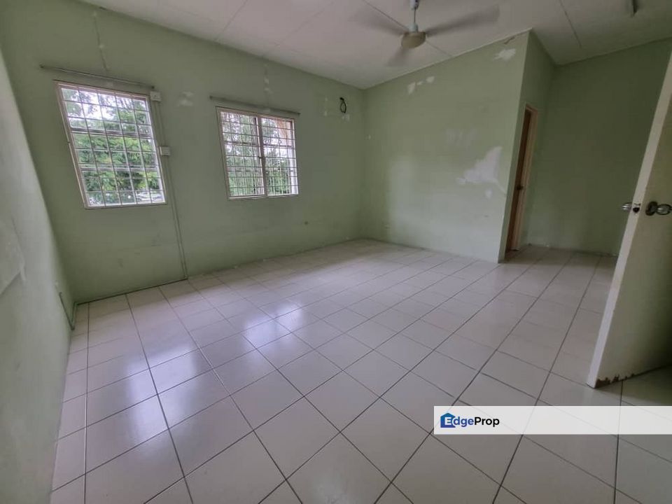 Corner 40ft Big Land Double storey Terraced House @ Setia Impian For Rent, suitable for tadika, kindergarden, Selangor, Setia Alam/Alam Nusantara