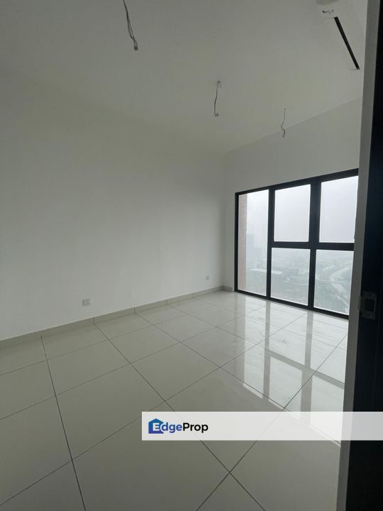 2 room brand new Partial Furnish Edusentral Stanford Setia Alam near school & mall, strategic location high demand. full glass bright unit, Selangor, Setia Alam/Alam Nusantara