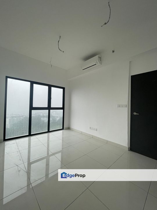 2 room brand new Partial Furnish Edusentral Stanford Setia Alam near school & mall, strategic location high demand. full glass bright unit, Selangor, Setia Alam/Alam Nusantara