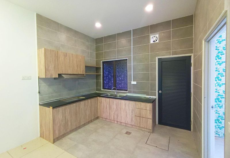 TAMAN BAYU INDERA, LUKUT