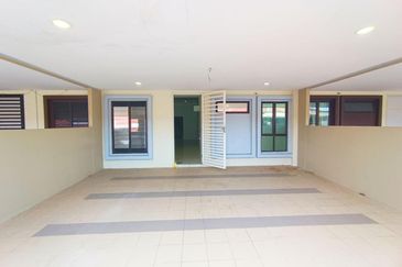 TAMAN BAYU INDERA, LUKUT