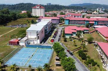 Ostia Bangi Business Avenue