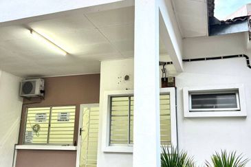 SEREMBAN 2 HEIGHT (LABU)