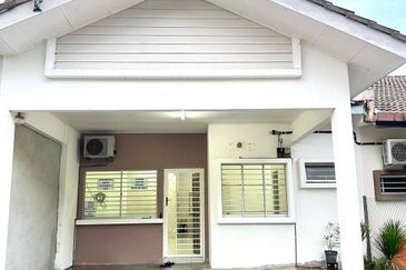 SEREMBAN 2 HEIGHT (LABU)