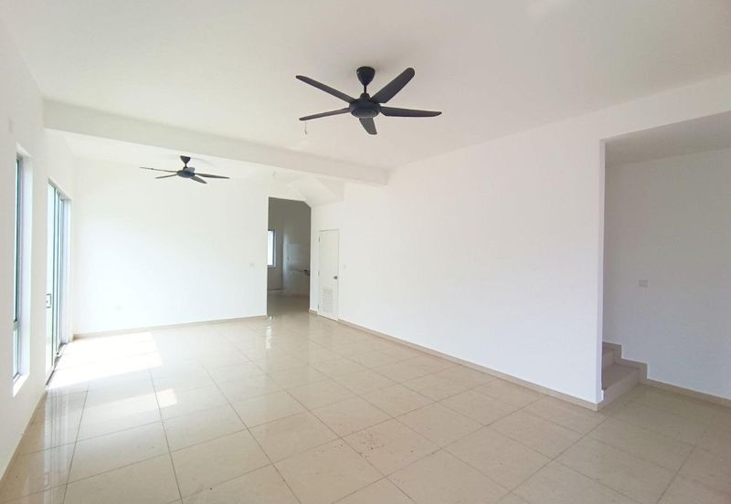 TIARA SENDAYAN (PRECINT 3)