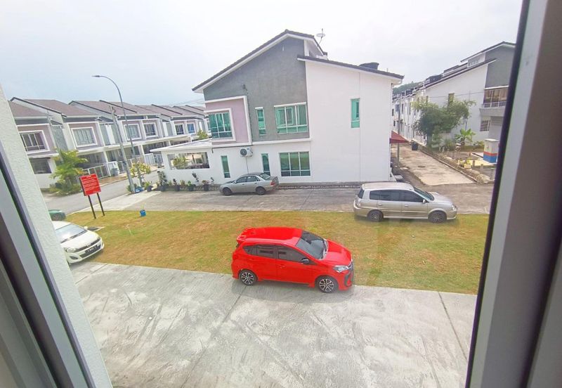 TIARA SENDAYAN (PRECINT 3)