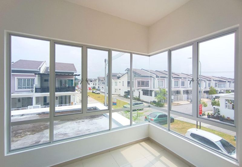 TIARA SENDAYAN (PRECINT 3)