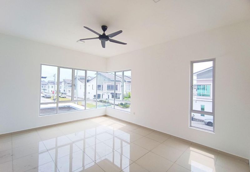 TIARA SENDAYAN (PRECINT 3)