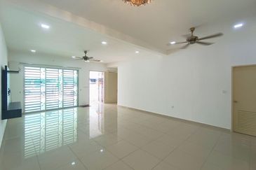 HIJAYU 3B @ BANDAR SRI SENDAYAN