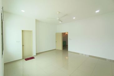 HIJAYU 3B @ BANDAR SRI SENDAYAN