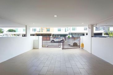 HIJAYU 3B @ BANDAR SRI SENDAYAN