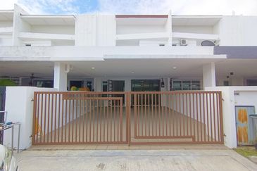 HIJAYU 3B @ BANDAR SRI SENDAYAN