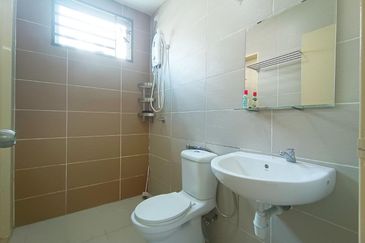 HIJAYU 3B @ BANDAR SRI SENDAYAN