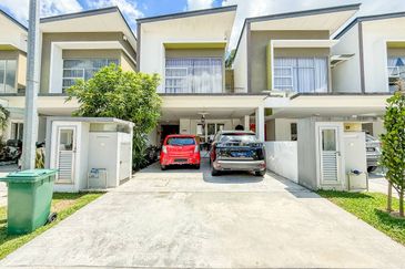 Parkfield Residences, Tropicana Heights