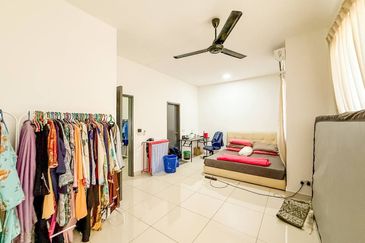 Parkfield Residences, Tropicana Heights