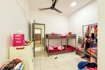 Parkfield Residences, Tropicana Heights