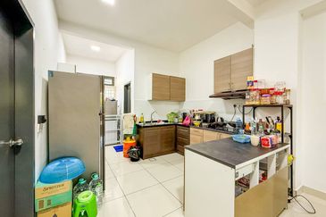 Parkfield Residences, Tropicana Heights