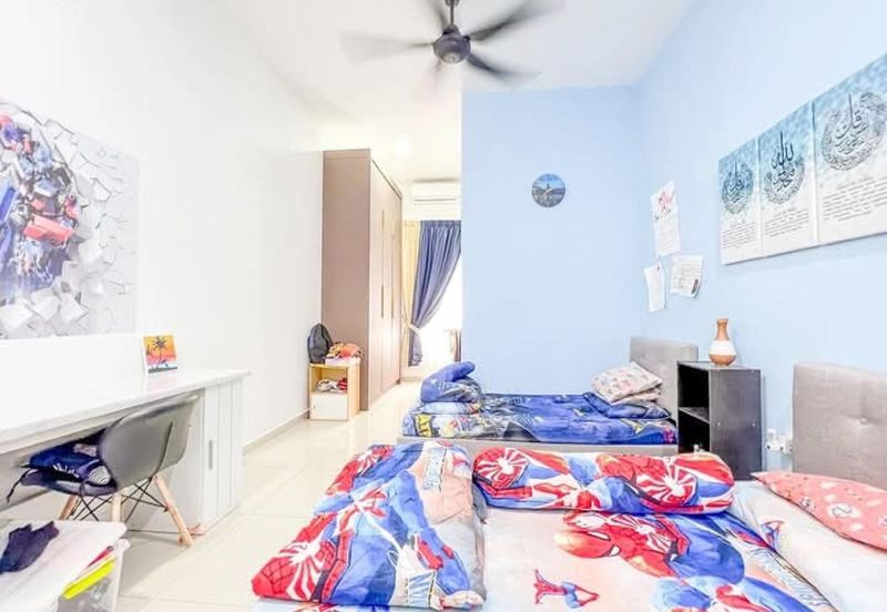 Damaris @ Ara Sendayan