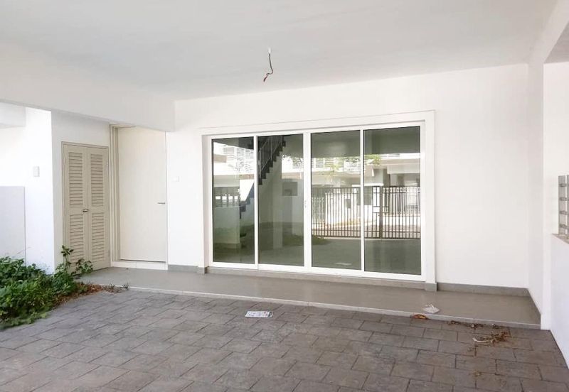 NILAI IMPIAN (LAMAN AZALEA)